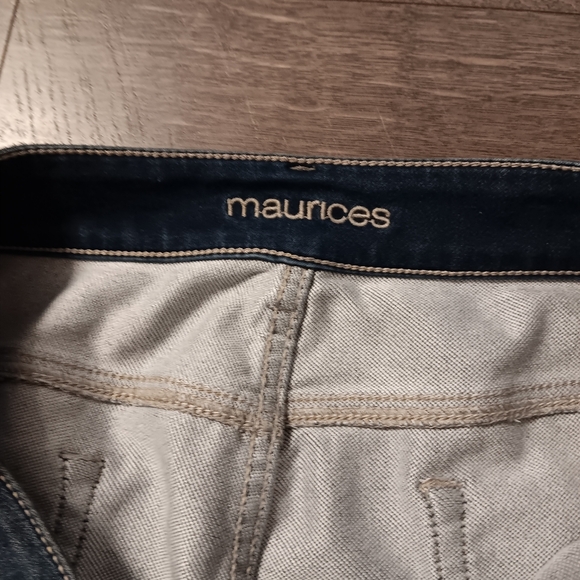 Maurices denim jeans L-R - Picture 4 of 5
